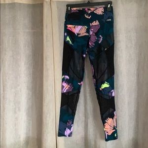 PINK high waisted leggings